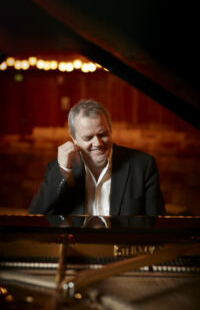 Niklas Sivelöv